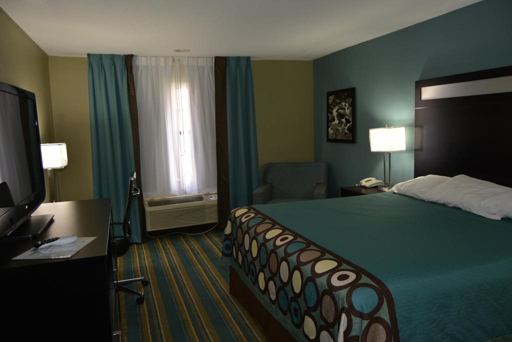 Super 8 By Wyndham Sulphur Room photo